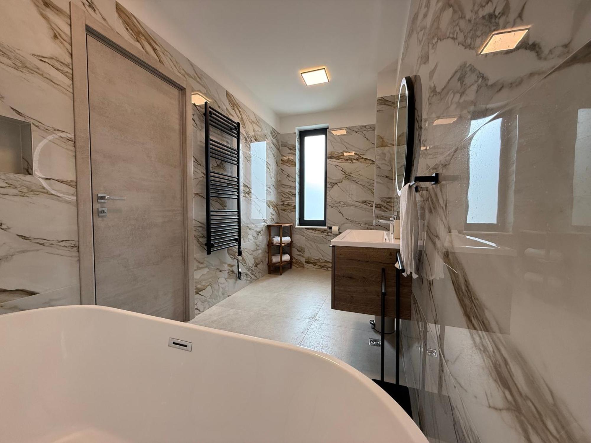 Allure Sensuelle Villa Kastela